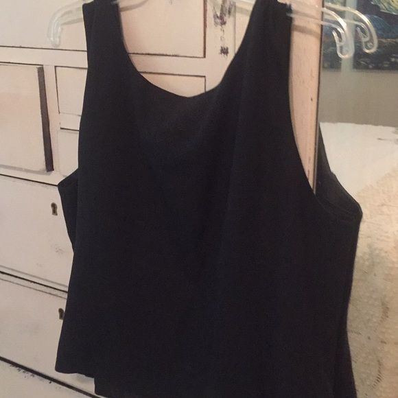 ♥️ Jacket and Sleeveless Top ♥️ - Picture 3 of 8